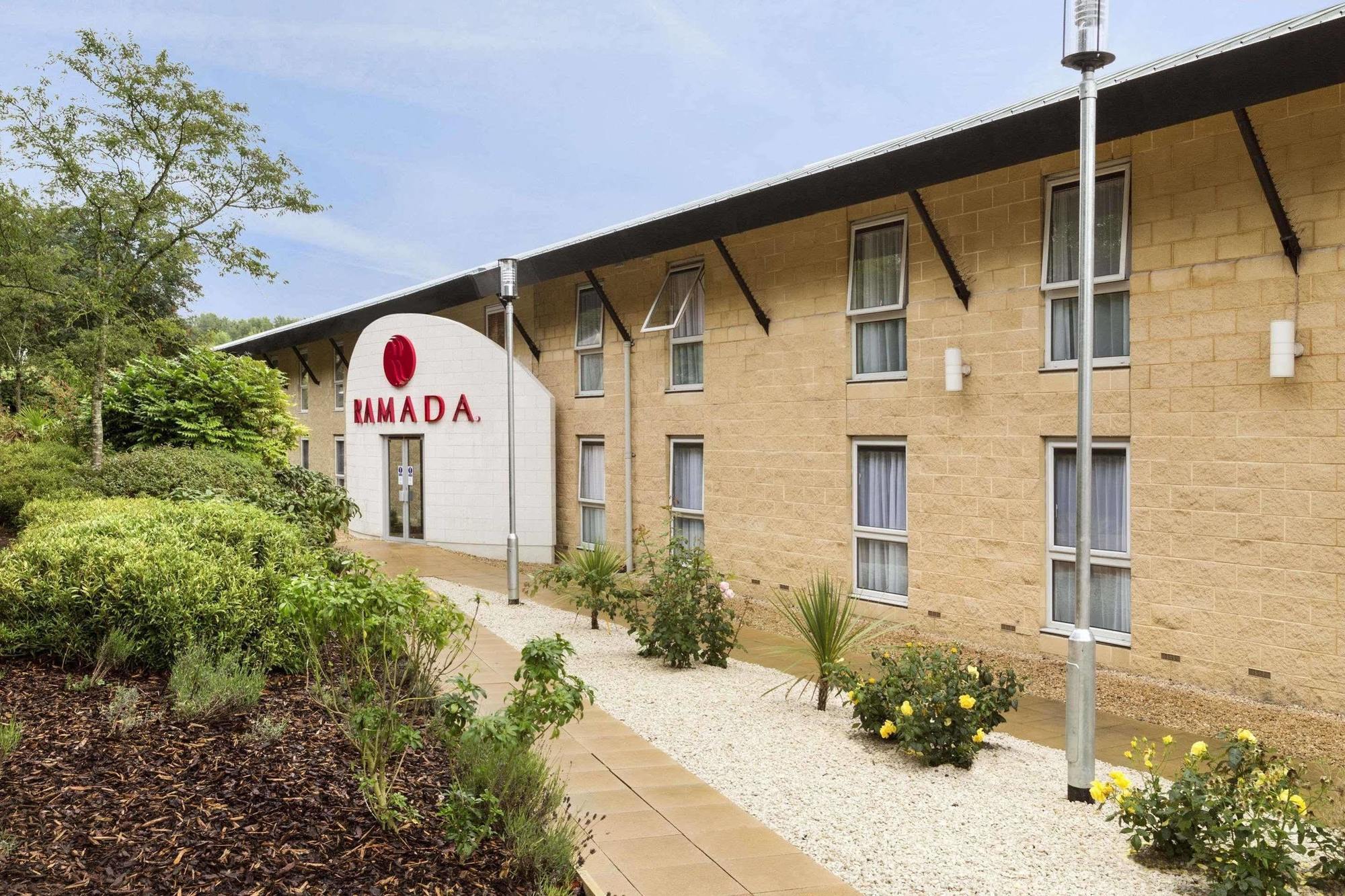 Отель Ramada Oxford Вотерсток Экстерьер фото